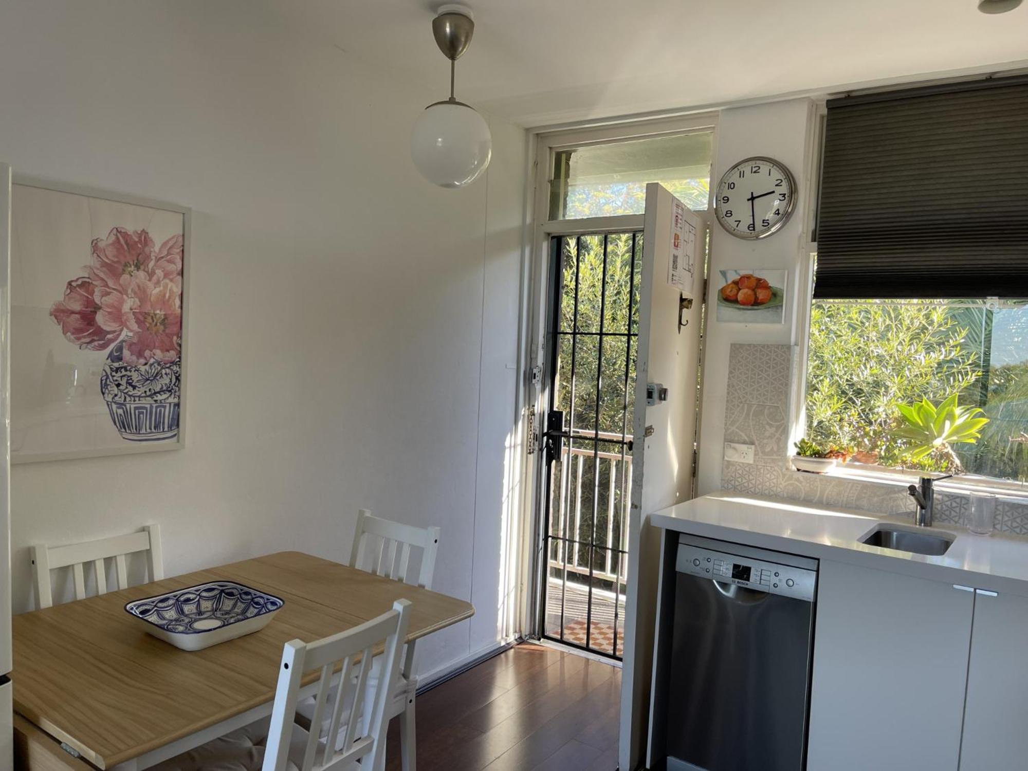 Treetop Retreat Five Minute Stroll To The Beach Sydney Luaran gambar